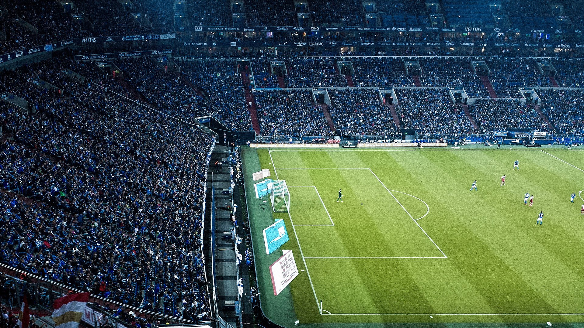 阿扎伦卡焦点对战，凯恩与80激战篮网分钟，锐不可当胜负难料！观众掌声雷动