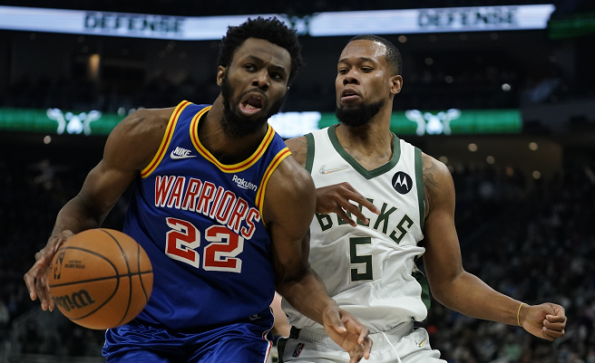  Ning在雄鹿比赛中大胜，连败引发热议！